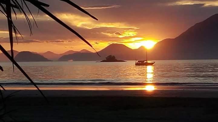 Suite A Beira Mar Em Ubatuba-Sp Exteriör bild